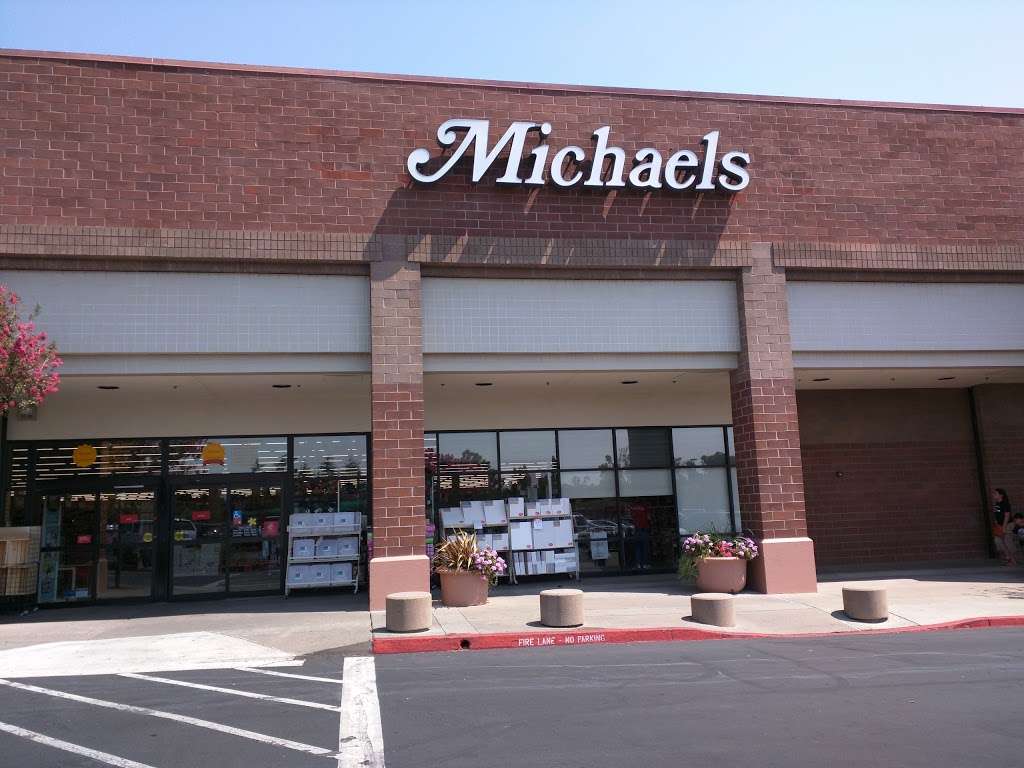 Michaels | 1310 Gateway Blvd, Fairfield, CA 94533, USA | Phone: (707) 421-2822