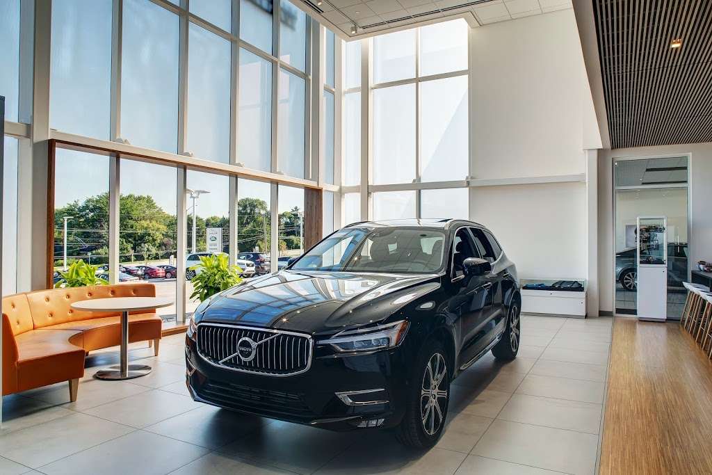 Fields Volvo Cars Waukesha | 1901 E Moreland Blvd, Waukesha, WI 53186, USA | Phone: (262) 970-5900