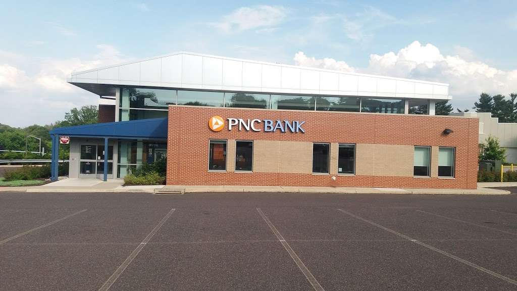 PNC Bank | 550 E Lancaster Ave, Radnor, PA 19087, USA | Phone: (610) 964-7626