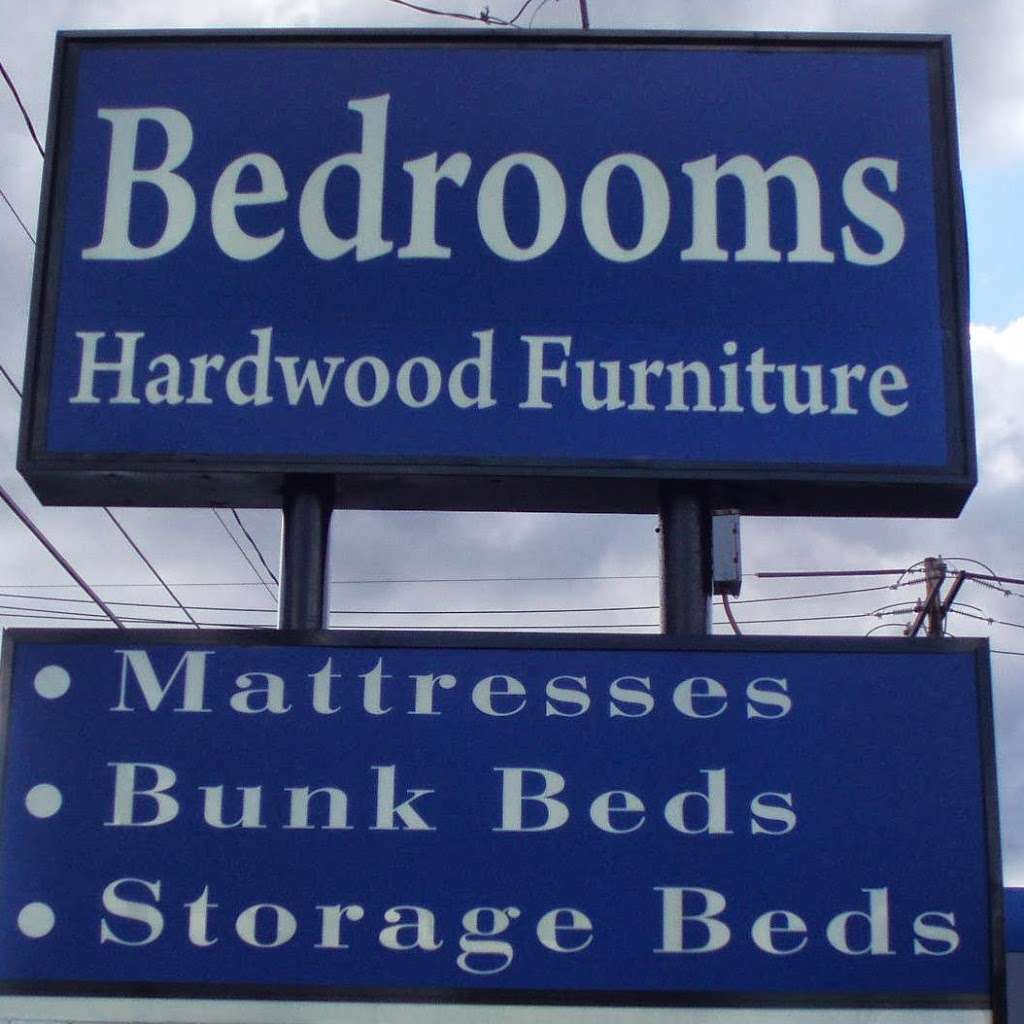 Bedrooms Peabody | 88 Newbury St, Peabody, MA 01960, USA | Phone: (978) 535-6421