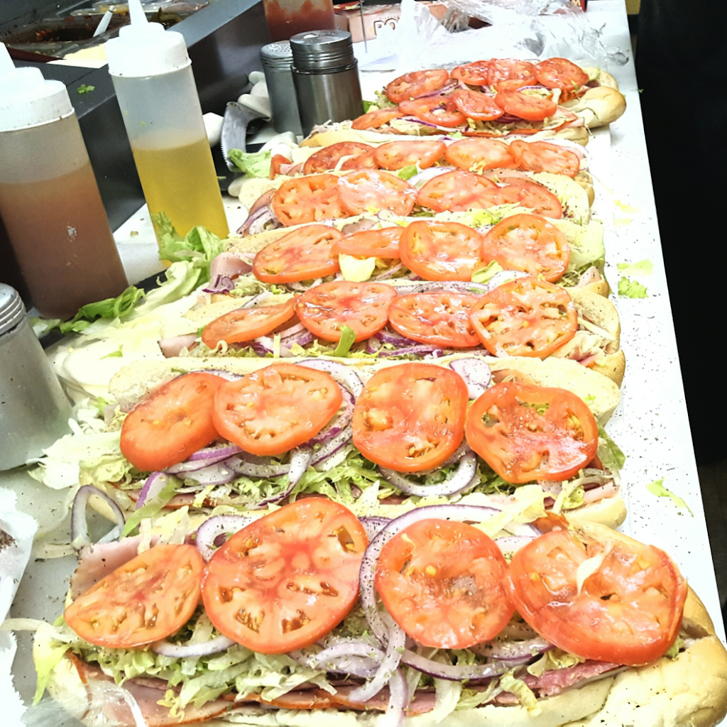 Sunset Subs & Steaks | 1224 Beaver Brook Plz, New Castle, DE 19720 | Phone: (302) 322-9522