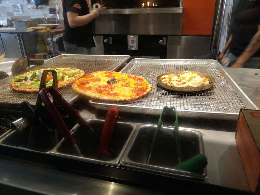 Blaze Pizza | 1255 Raritan Rd, Clark, NJ 07066, USA | Phone: (848) 666-1225