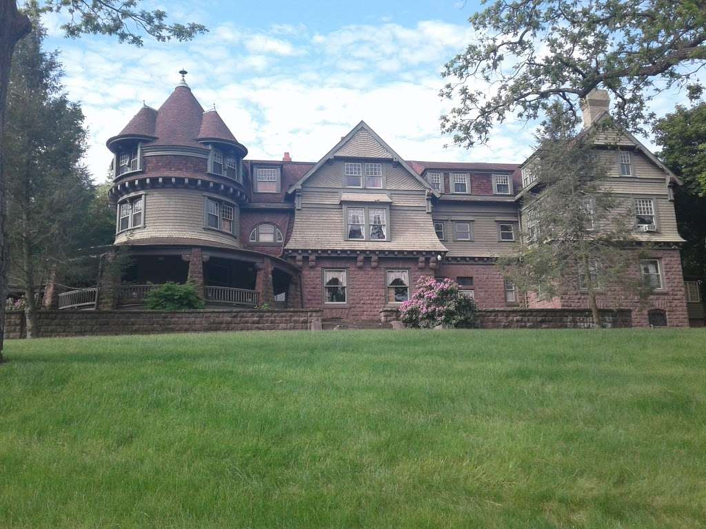 Brooke Mansion | 301 Washington St, Birdsboro, PA 19508, USA | Phone: (610) 582-9775