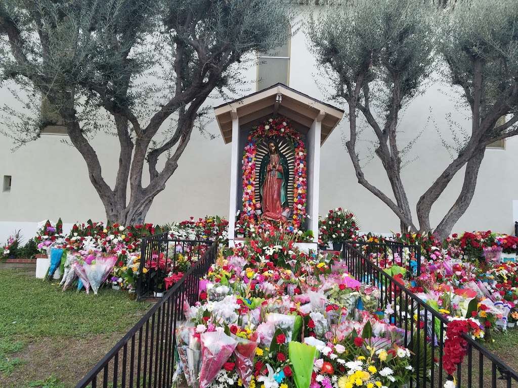 Our Lady of the Pillar Church | 1622 W 6th St, Santa Ana, CA 92703, USA | Phone: (714) 543-1700