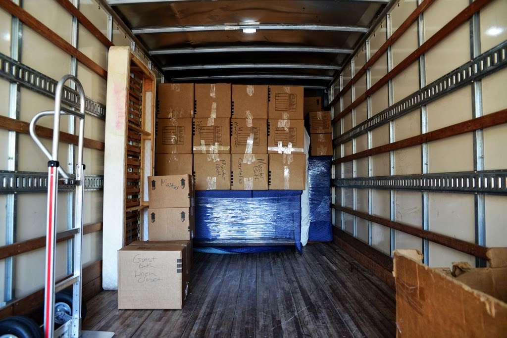 Einstein Moving Company - Houston | 1754 Aden Dr, Houston, TX 77003, USA | Phone: (281) 962-3973