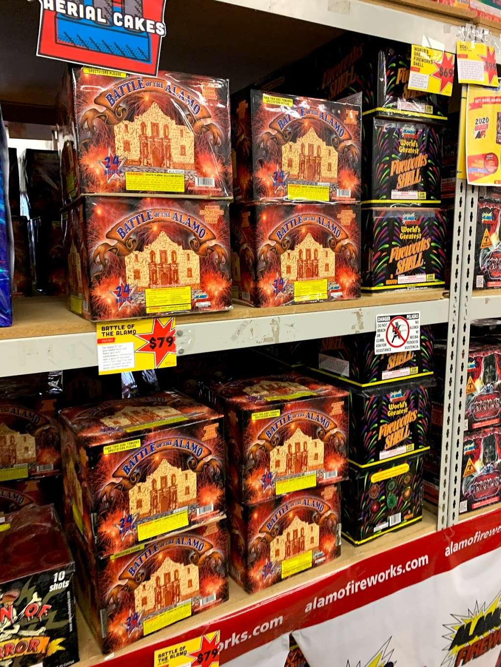 Alamo Fireworks Megastore | 2948 Pue Rd, San Antonio, TX 78245, USA | Phone: (210) 667-1106