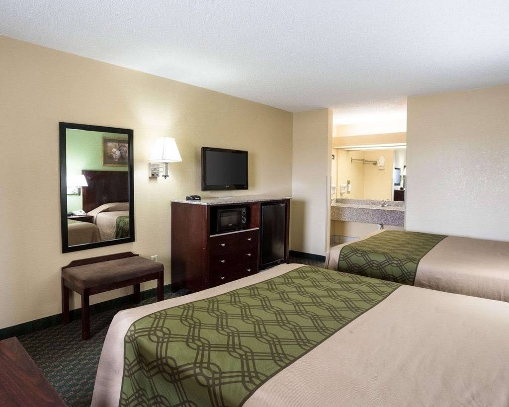 Econo Lodge | 4940 Chef Menteur Hwy, New Orleans, LA 70126, USA | Phone: (504) 940-5550