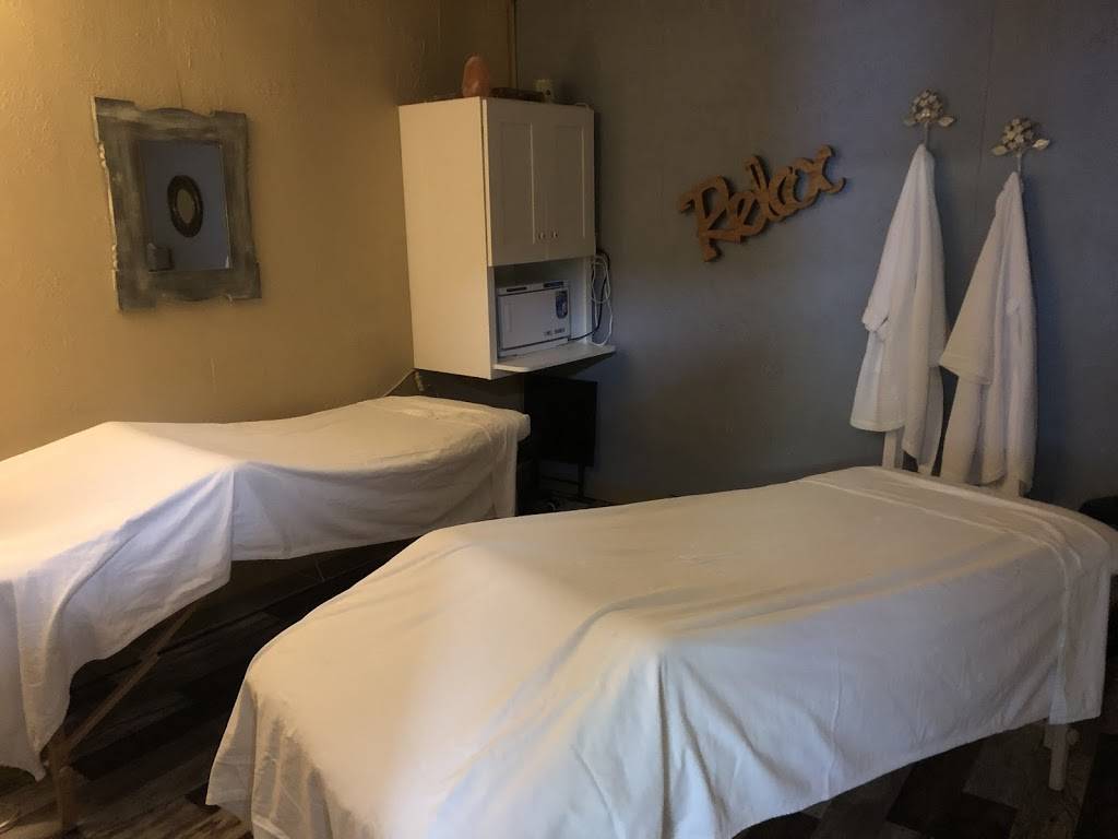 RnR Spa | 77 N Washington St, Berkeley Springs, WV 25411, USA | Phone: (304) 258-8992