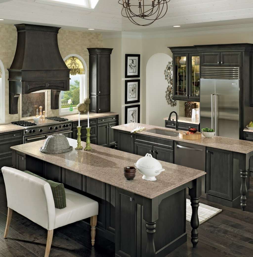 Cabinets Plus & Design, Inc | 250 S Courtenay Pkwy, Merritt Island, FL 32952, USA | Phone: (321) 267-8336