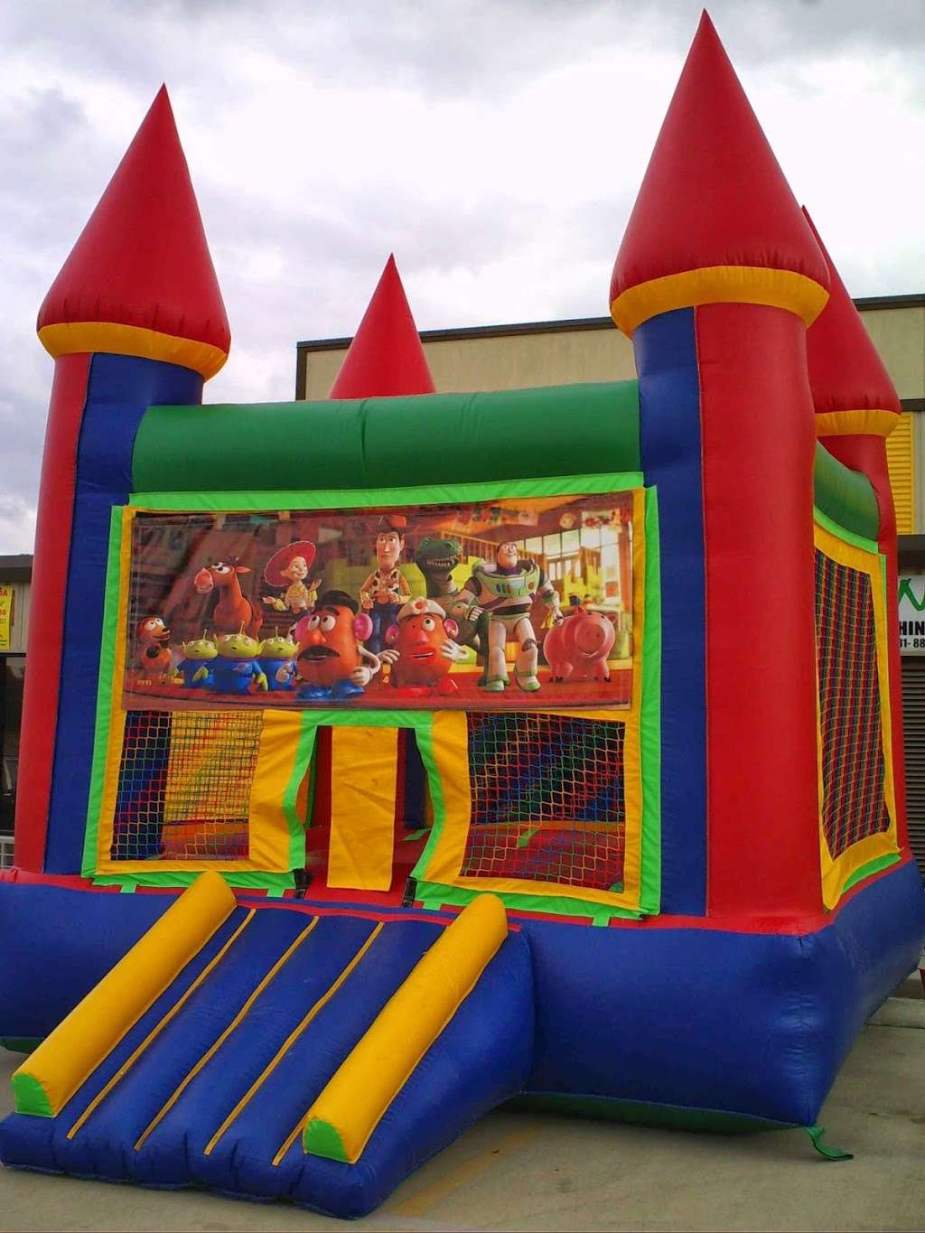 Inflatables Unlimited | 802 E Richey Rd Suite 102, Houston, TX 77073 | Phone: (281) 889-6255