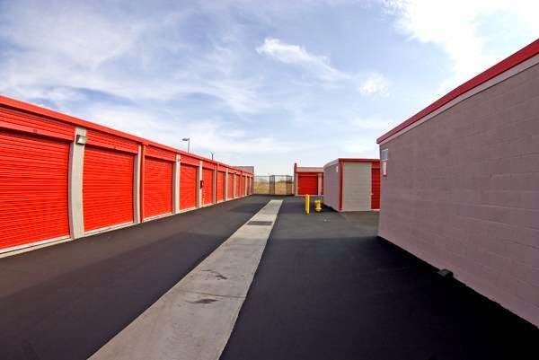 Reliable Self Storage | 13755 Seneca Rd, Victorville, CA 92392, USA | Phone: (760) 951-7733