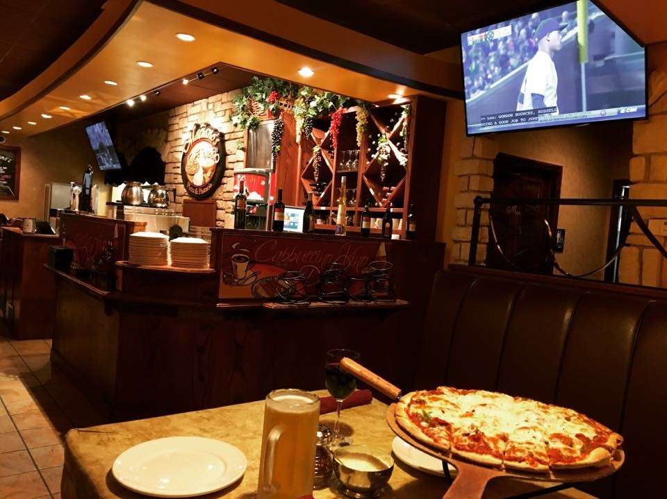 Macianos Pizza & Pastaria | 2460 S Eola Rd # A, Aurora, IL 60503 | Phone: (630) 585-9700