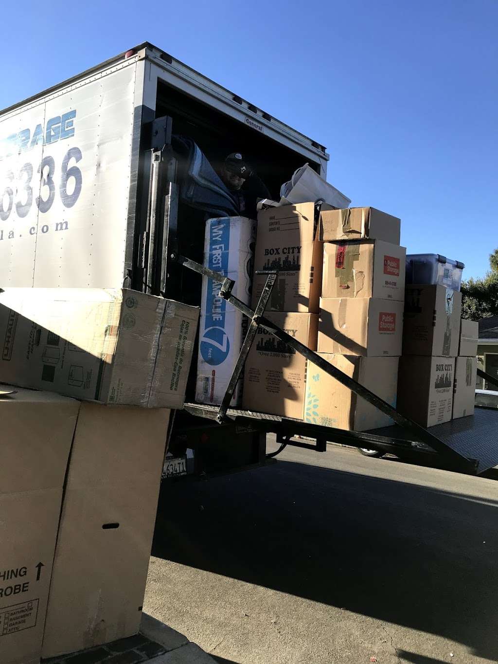 West Coast Movers Co. | 6120 Radford Ave #4, North Hollywood, CA 91606, USA | Phone: (844) 400-6767