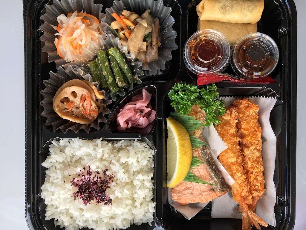 Tensuke Sushi Catering | 3 S Arlington Heights Rd, Elk Grove Village, IL 60007, USA | Phone: (847) 701-4177