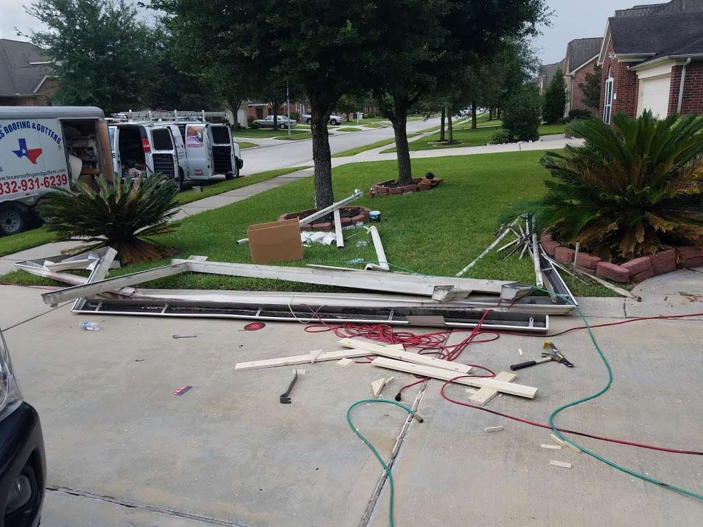 Houston Roofing and Gutters | 5707 Addicks Satsuma Rd, Houston, TX 77084 | Phone: (832) 683-4175