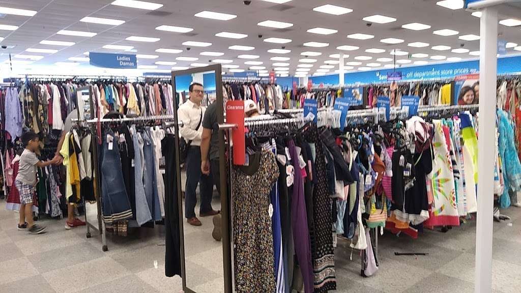 Ross Dress for Less | 3951 Camino De La Plaza, San Ysidro, CA 92173, USA | Phone: (619) 428-3598