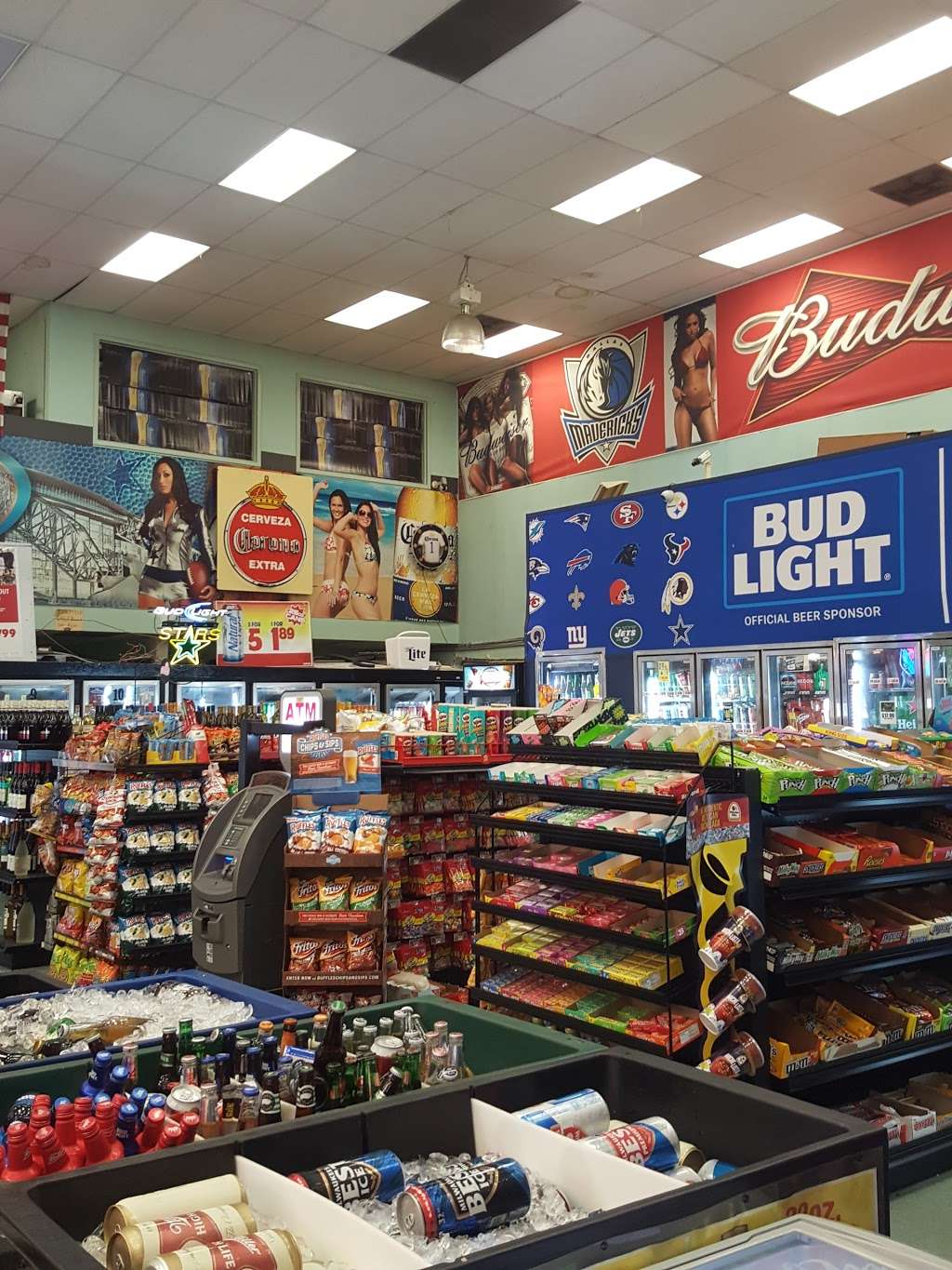 Family Convenience | 2811 S Marsalis Ave, Dallas, TX 75216, USA | Phone: (214) 941-9699