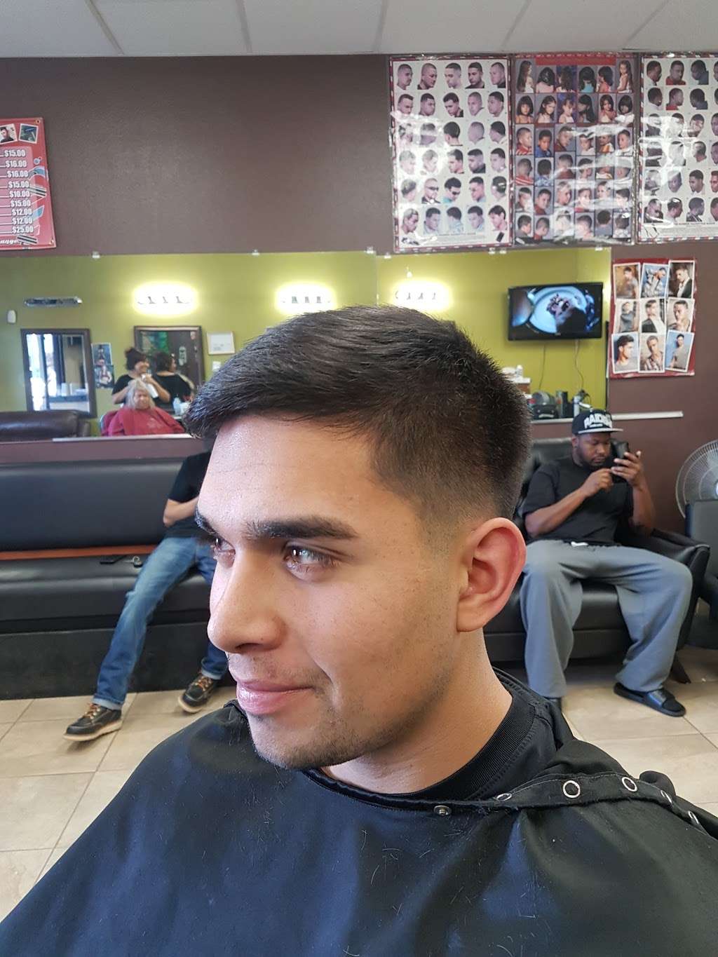 Morillo Barbershop | 15923 Bear Valley Rd, Hesperia, CA 92345, USA | Phone: (760) 964-4791