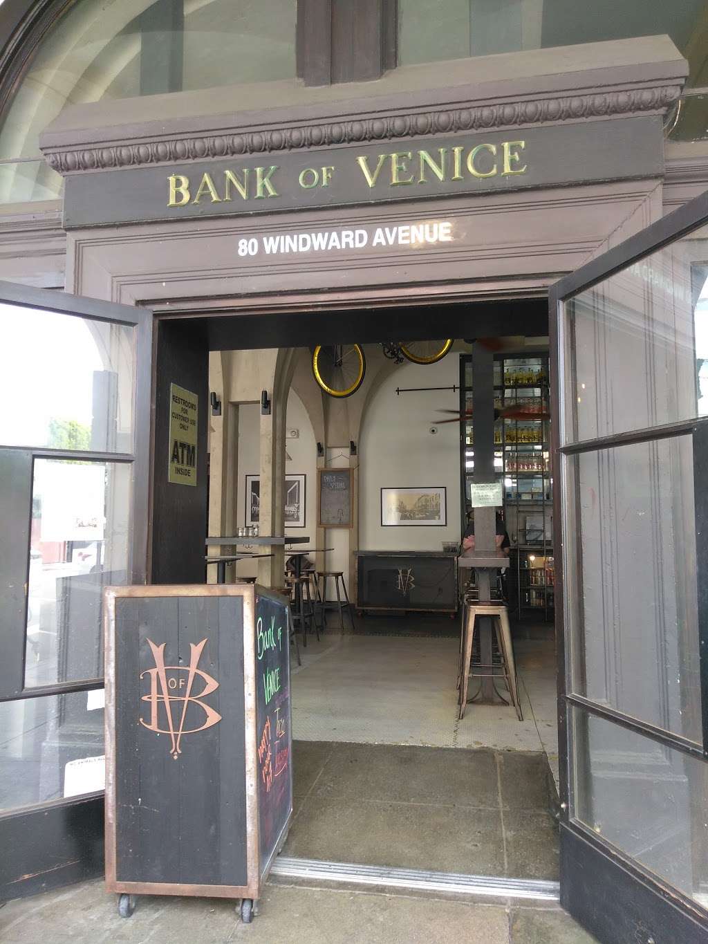 Bank of Venice | 80 Windward Ave, Venice, CA 90291, USA | Phone: (310) 450-5222