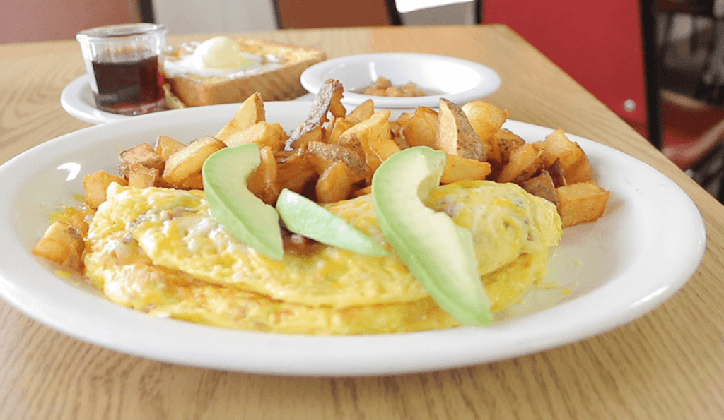 California Classic Cafe | 14196 Amargosa Rd a, Victorville, CA 92392, USA | Phone: (760) 241-3663