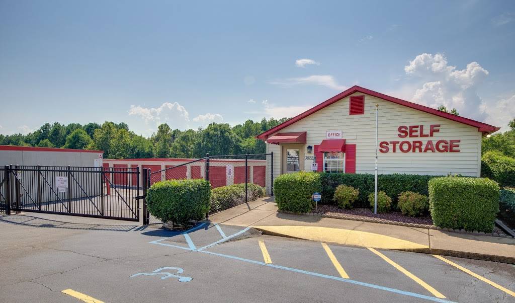 10 Federal Self Storage | 3822 S Alston Ave, Durham, NC 27713, USA | Phone: (919) 924-0515