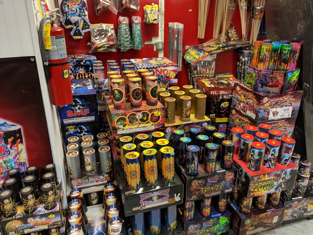 Fireworks Fantasy | 995 Potosi Rd, Glen Rock, PA 17327, USA | Phone: (717) 235-2357