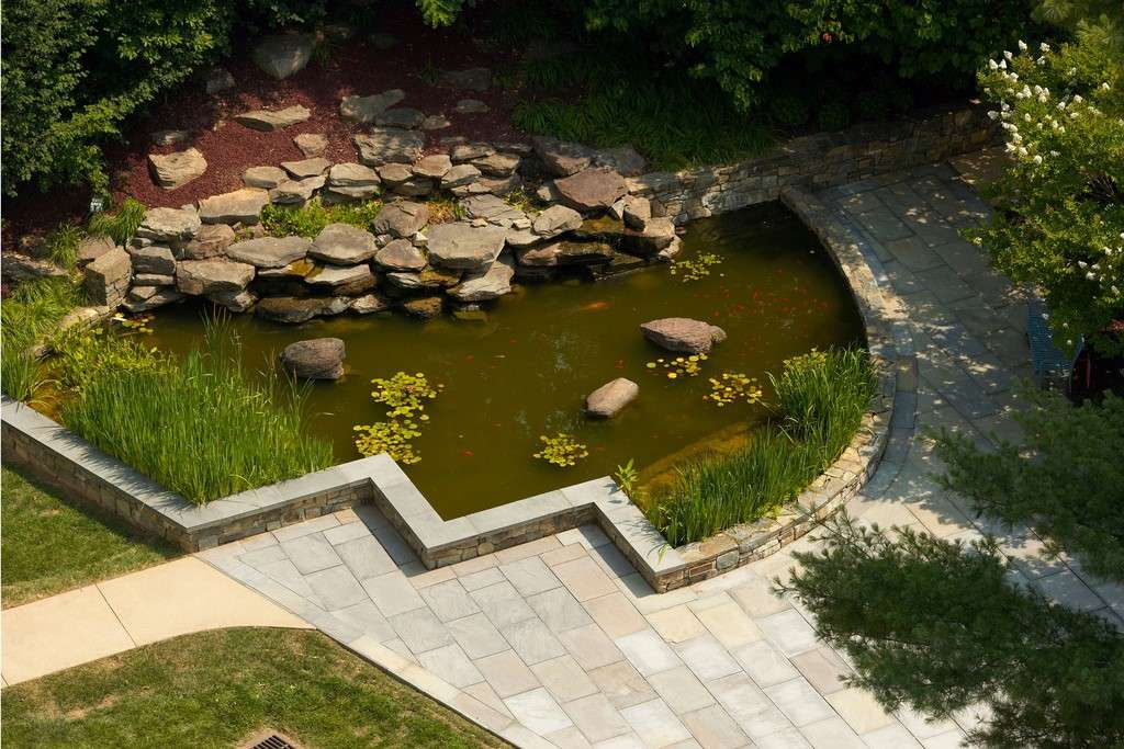 Memorial Garden | McLean, VA 22101