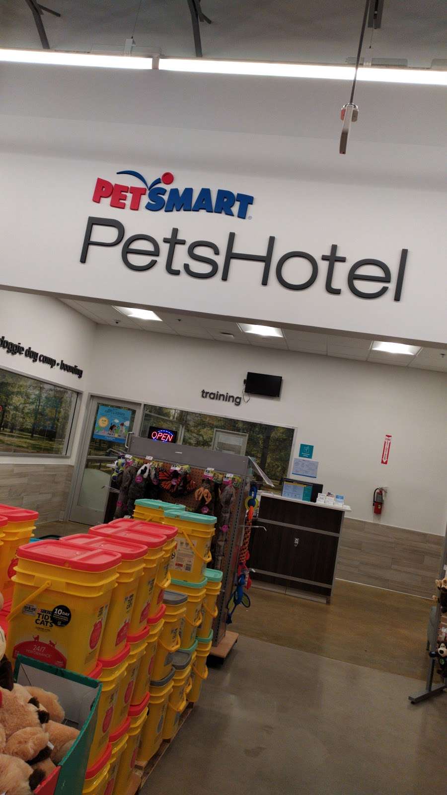 PetSmart | 3667 Wedgewood Ln, The Villages, FL 32162, USA | Phone: (325) 561-3125