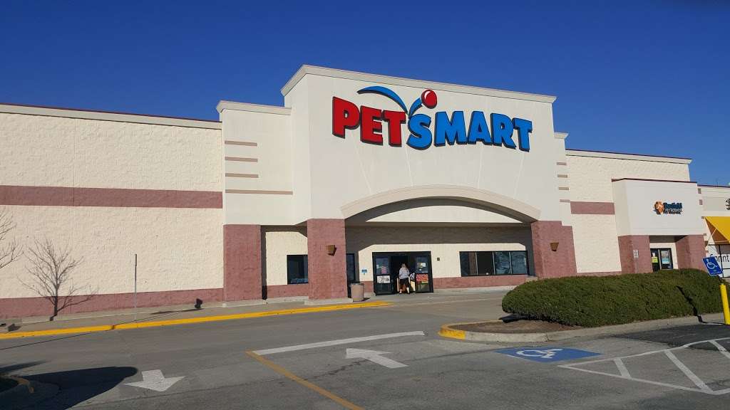 PetSmart | 15200 Shawnee Mission Pkwy, Shawnee, KS 66217, USA | Phone: (913) 248-9300