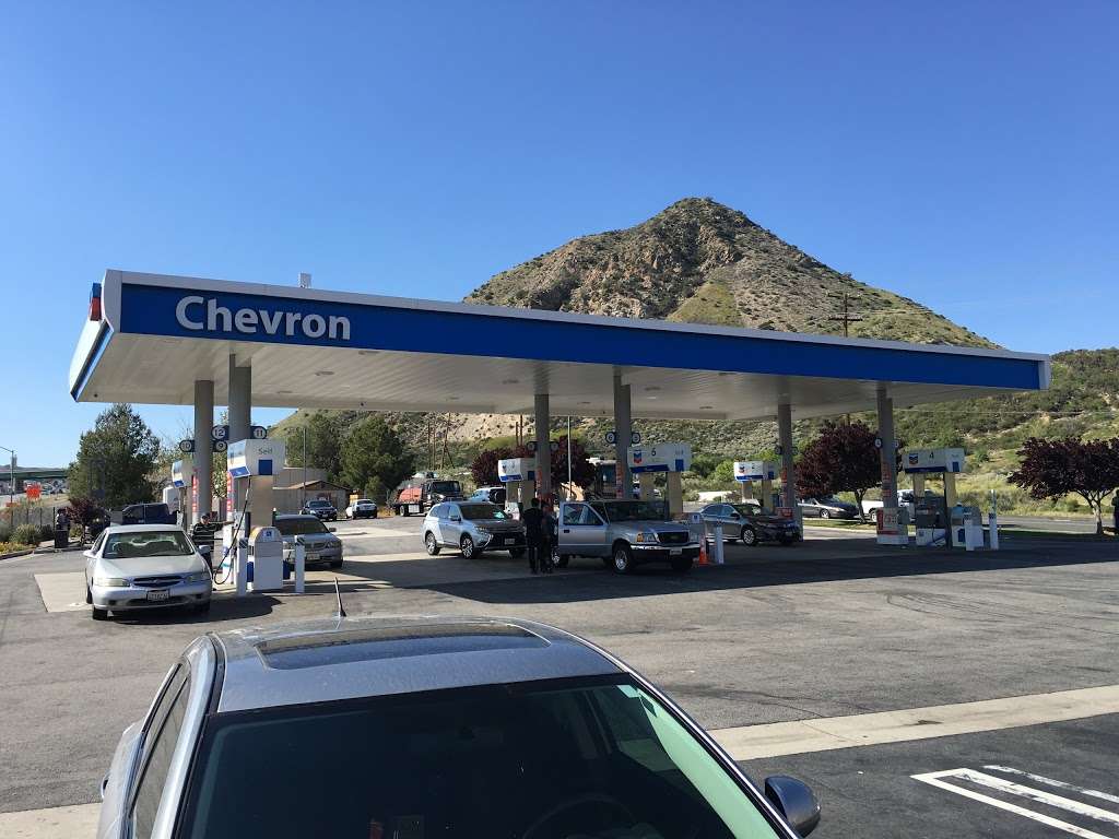 Chevron | 3260 Wagon Train Rd, Phelan, CA 92371, USA | Phone: (760) 249-4575