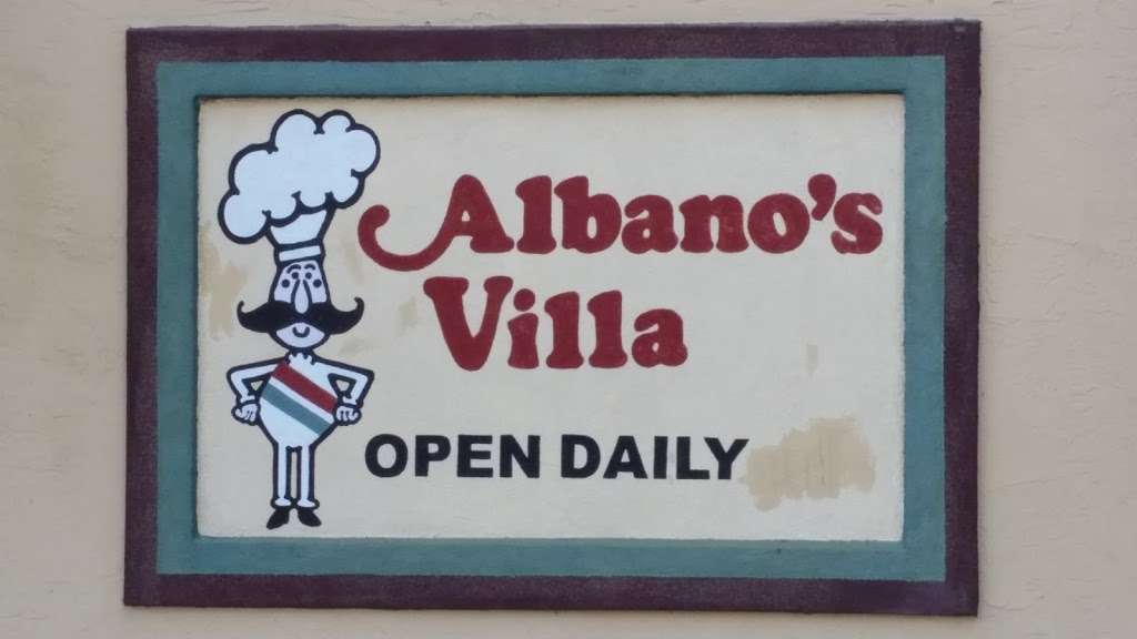 Albanos Pizza Inc | 6492 W Johnson Rd, La Porte, IN 46350, USA | Phone: (219) 879-4000