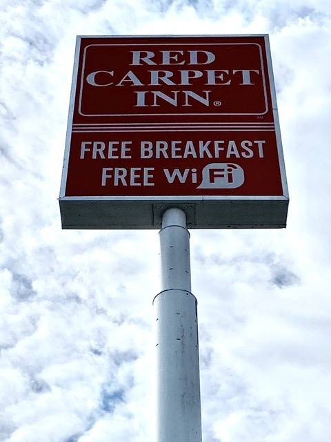 Red Carpet Inn Clarksville, IL | 2016 Hospitality Way, Clarksville, IN 47129, USA | Phone: (812) 920-1247