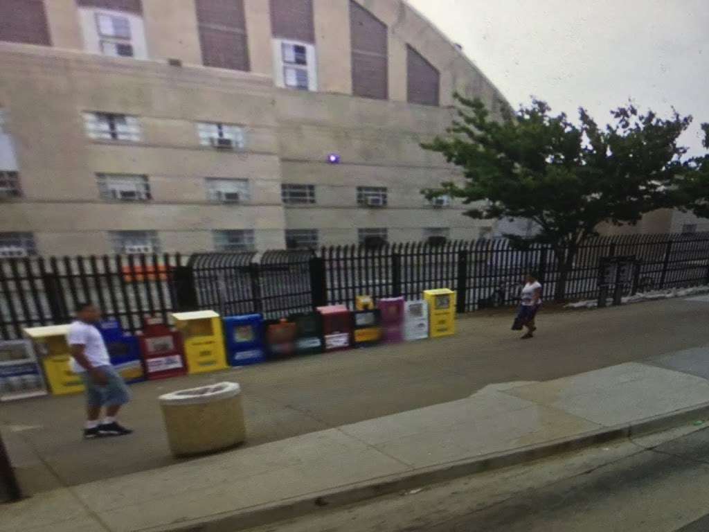 Stadium-Armory Station & Bus Bay D | Washington, DC 20003, USA