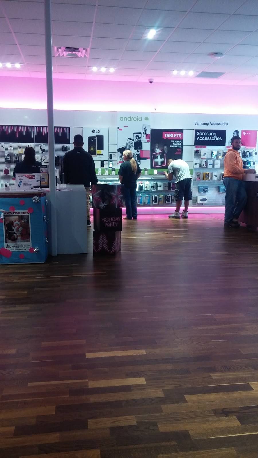 T-Mobile | 820 SW 44th St, Oklahoma City, OK 73109, USA | Phone: (405) 632-1848