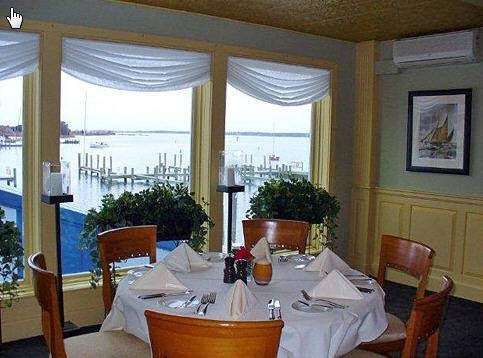 Harbour Lights Restaurant | 101 N Harbor Rd, St Michaels, MD 21663, USA | Phone: (410) 745-9131