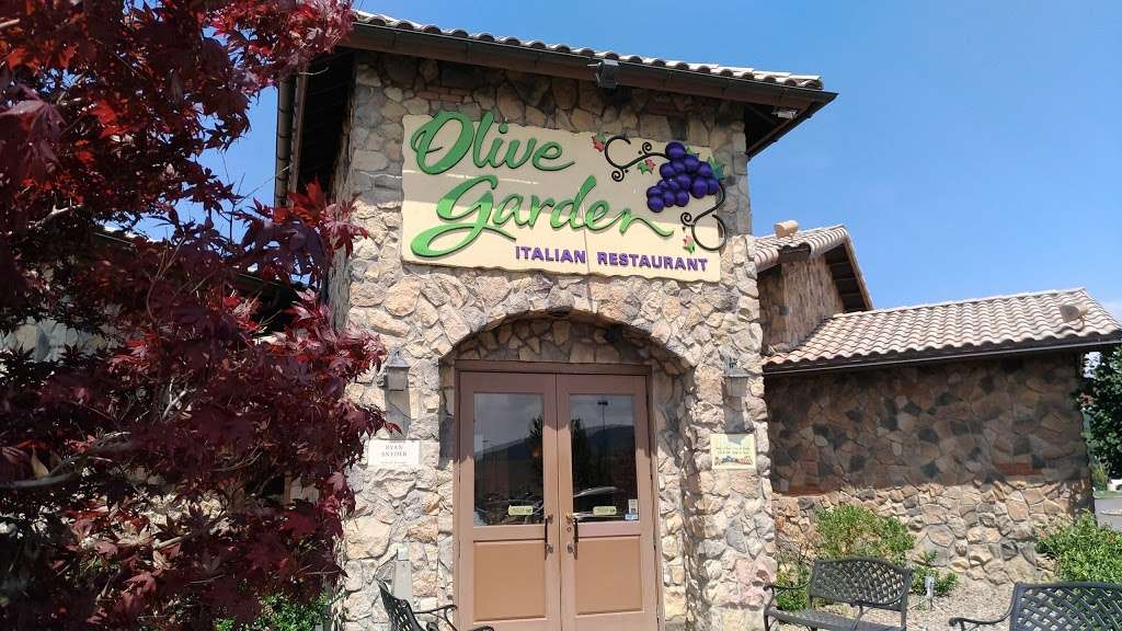 Olive Garden Italian Restaurant | 561 Arena Hub Plaza, Wilkes-Barre, PA 18702, USA | Phone: (570) 825-9125