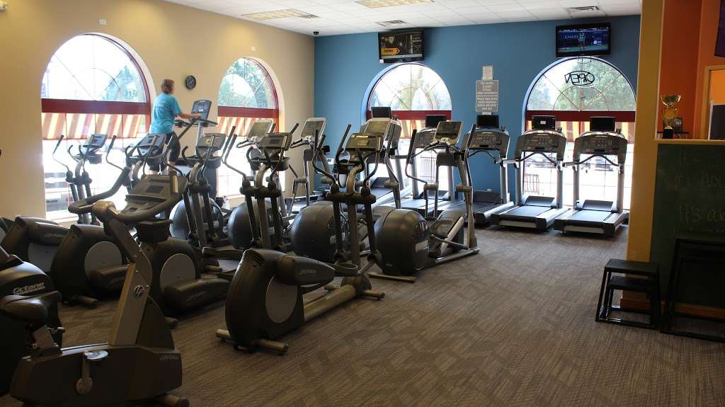 Fitness Premier Manteno | 32 N Oak St, Manteno, IL 60950, USA | Phone: (815) 468-6000