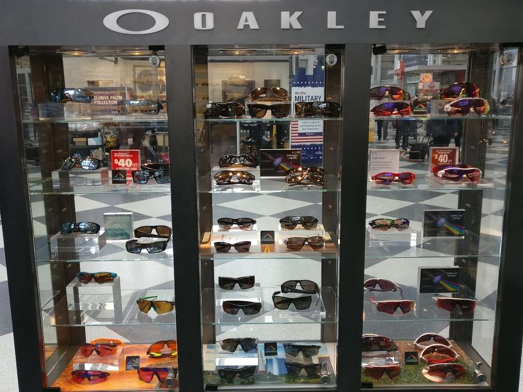 Oakley Store, 10000 West O'Hare Ave, Terminal 1-B Chicago, IL