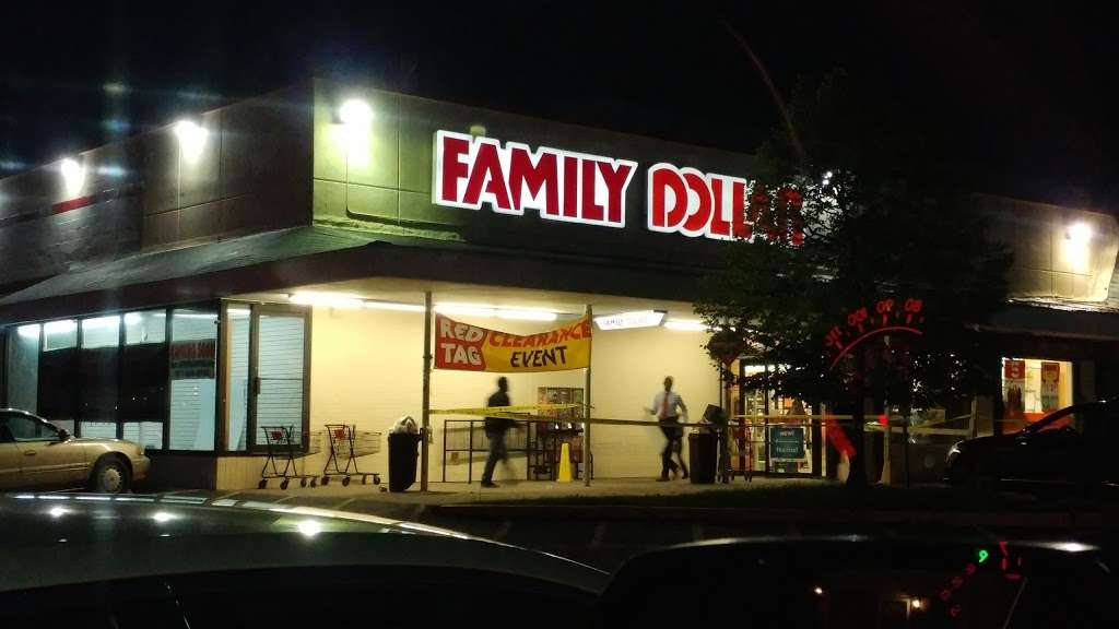 Family Dollar | 6611 Marlboro Pike, District Heights, MD 20747, USA | Phone: (301) 736-8300