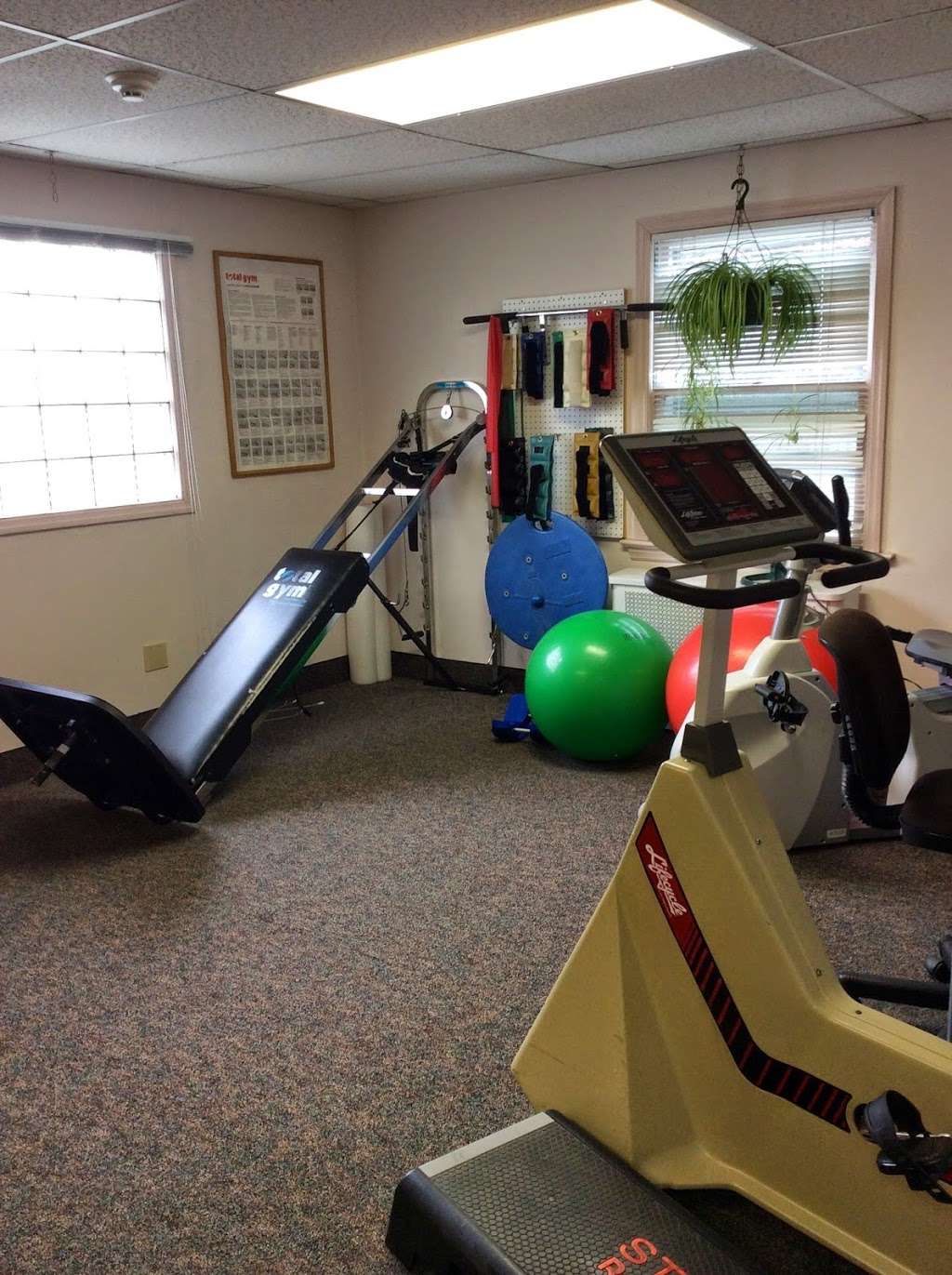 Physical Therapy Services | 715 Newark Pompton Turnpike, Pompton Plains, NJ 07444, USA | Phone: (973) 835-6115