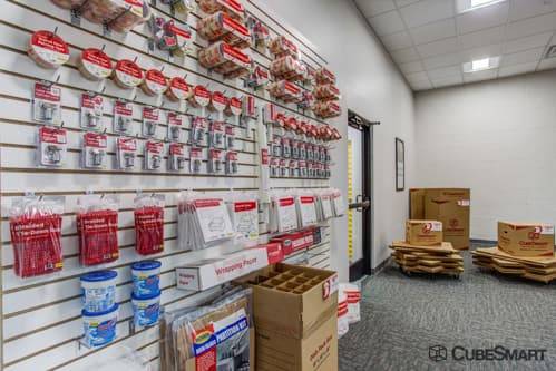 CubeSmart Self Storage | 8510 Benbrook Blvd, Benbrook, TX 76126, USA | Phone: (817) 862-9083