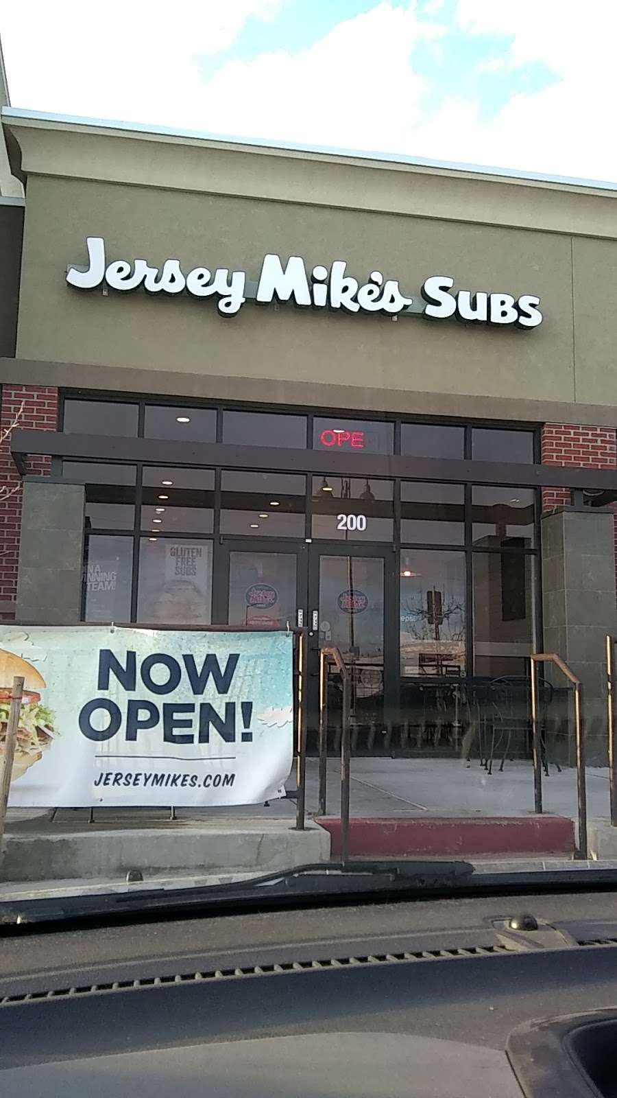 Jersey Mikes Subs | 6583 S Parker Rd #200, Centennial, CO 80016, USA | Phone: (303) 690-4118