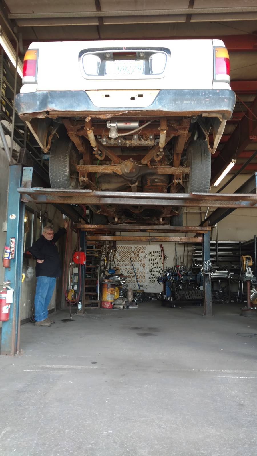 American Muffler Shops | 3303 S Seneca St, Wichita, KS 67217, USA | Phone: (316) 529-2171