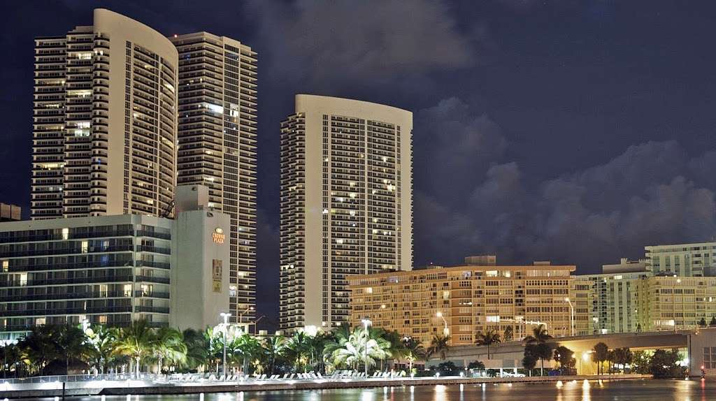 Beach Club Condos For Sale | 1830 S Ocean Dr #1911, Hallandale Beach, FL 33009, USA | Phone: (954) 588-8484