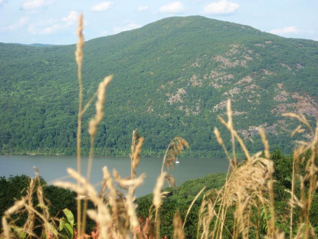 Storm King State Park | Mountain Rd, Cornwall-On-Hudson, NY 12520, USA | Phone: (845) 786-2701