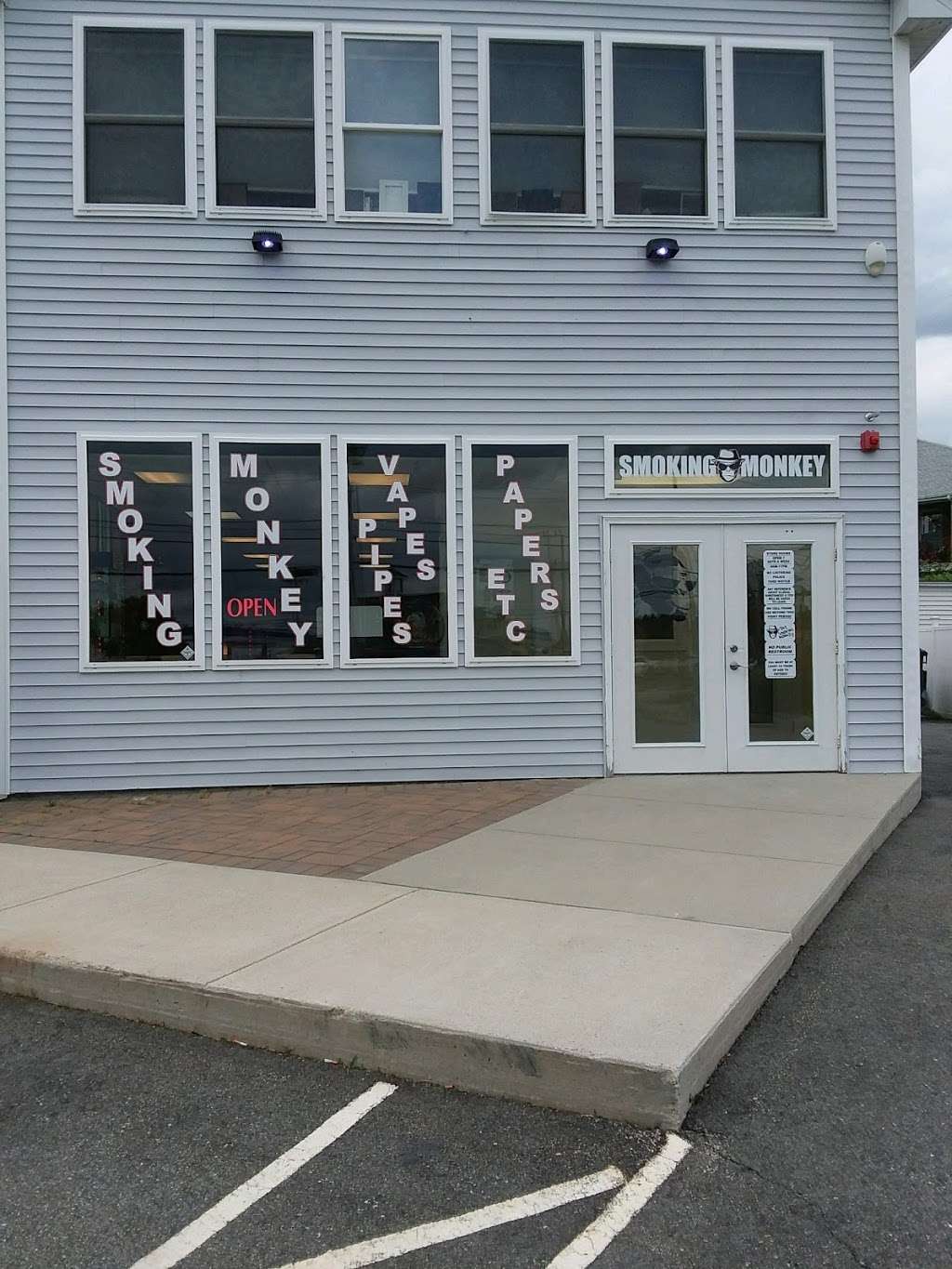 Smoking Monkey 4526 14 New Zealand Rd 5 Seabrook Nh 03874 Usa