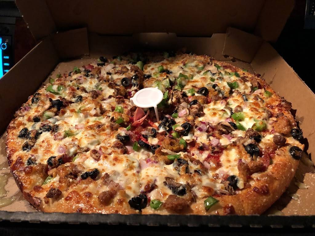 Papas Pizza & BBQ - Oak Park | 15400 W Nine Mile Rd, Oak Park, MI 48237, USA | Phone: (248) 677-7777