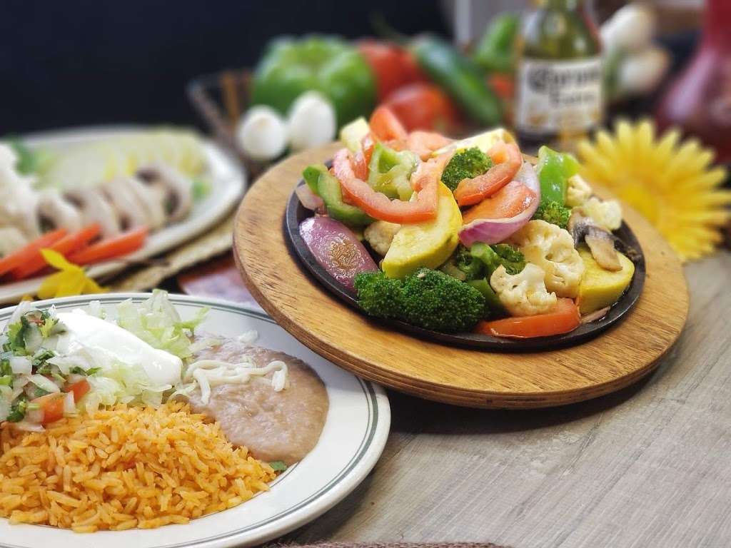 El Corcel Mexican Restaurant | 3360 W Morris St, Indianapolis, IN 46241, USA | Phone: (317) 731-7084