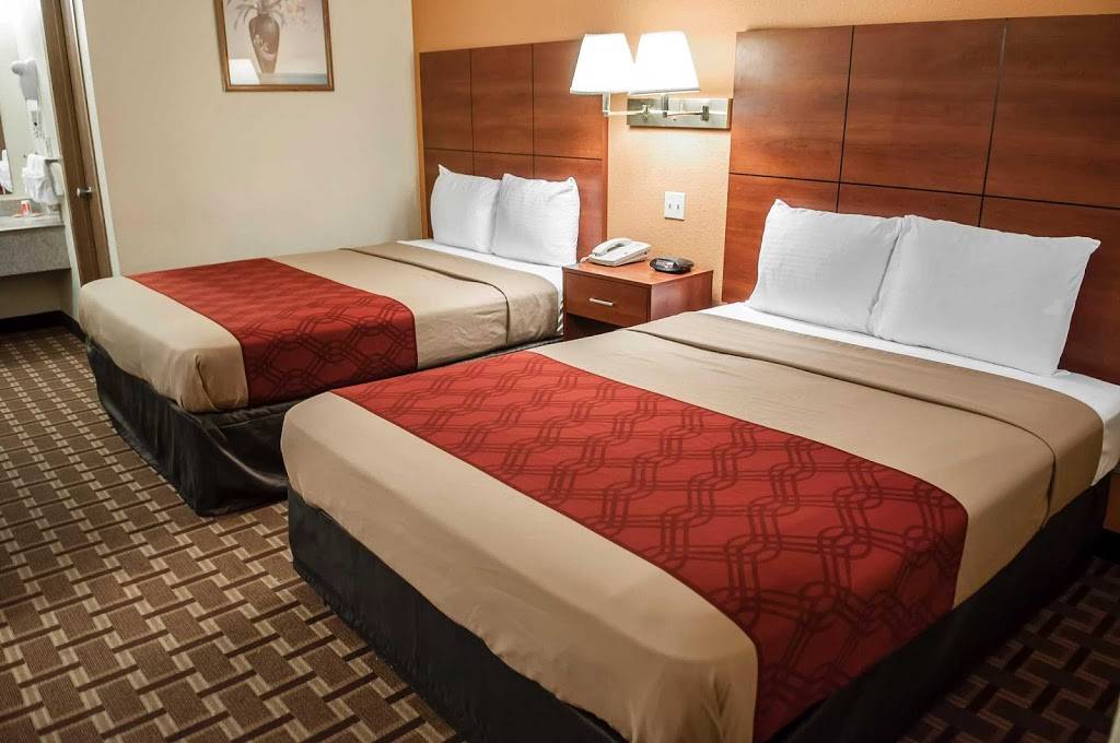 Econo Lodge Midtown | 2412 Carlisle Blvd NE, Albuquerque, NM 87110, USA | Phone: (505) 880-0080