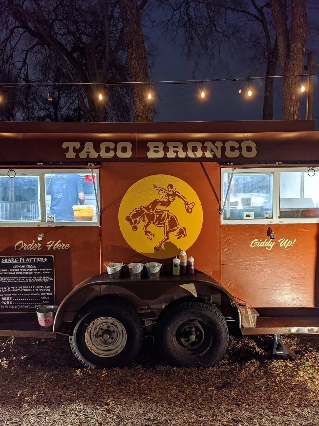 Taco Bronco | 3220 Manor Rd, Austin, TX 78723 | Phone: (512) 571-2326